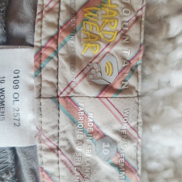 mountain hardware Hiking bermuda shorts. khaki sz 10. - Picture 4 of 4